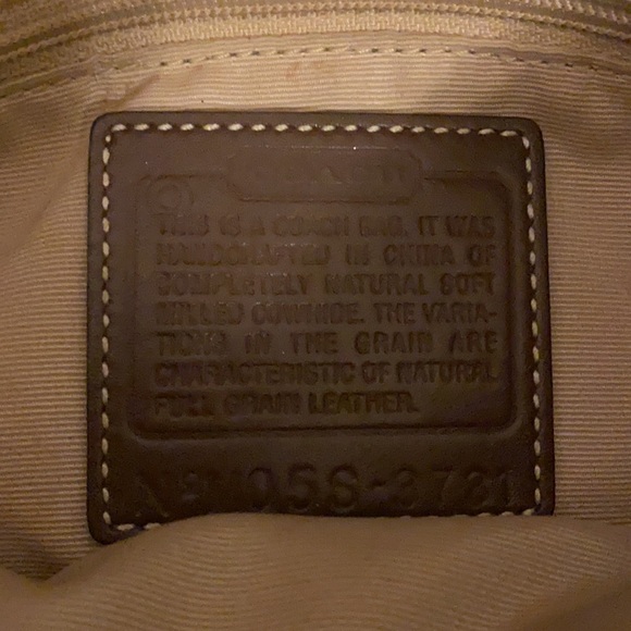 Authentic Coach Leather Purse - Picture 3 of 6
